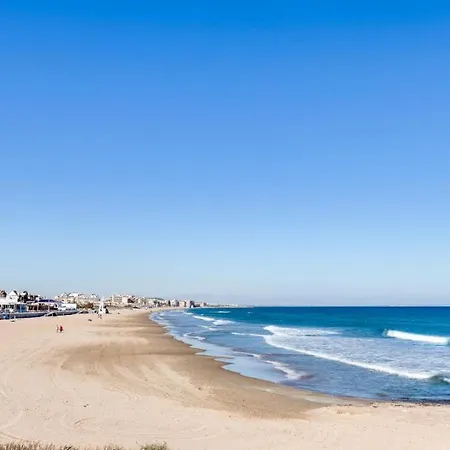 3 Bedroom 2 Bathroom 500 Meters From The In * Torrevieja