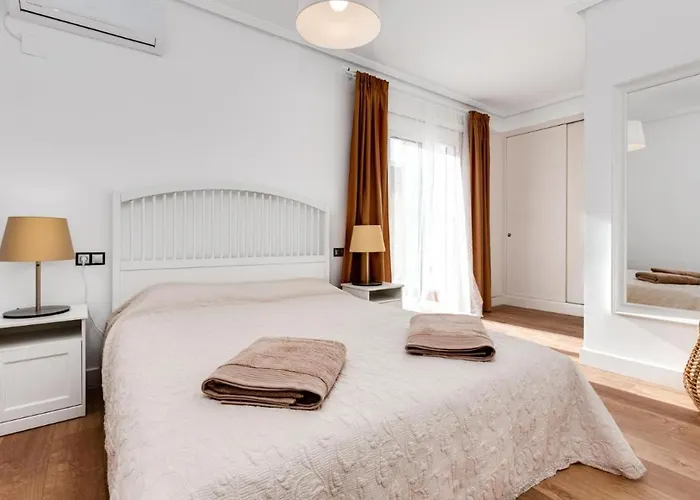 3 Bedroom 2 Bathroom 500 Meters From The In