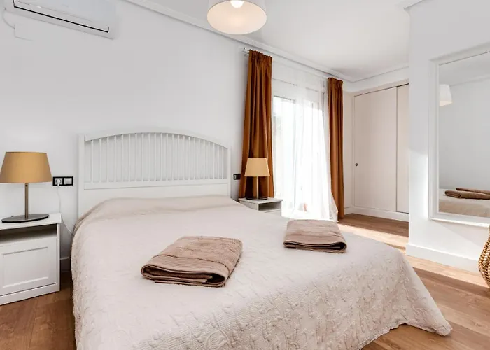 Apartament 3 Bedroom 2 Bathroom 500 Meters From The In