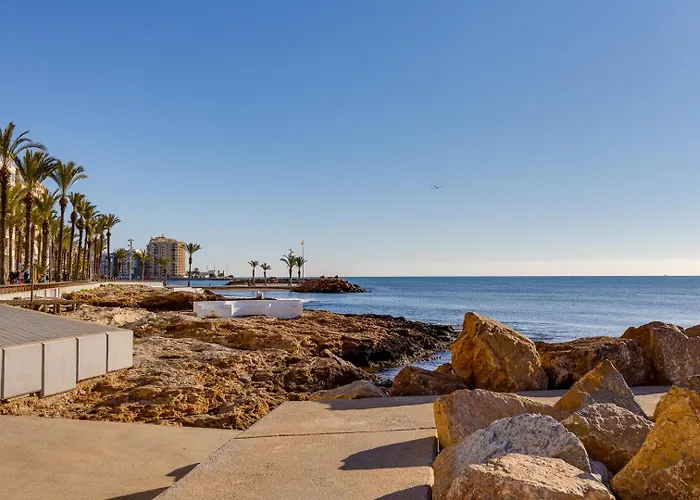 3 Bedroom 2 Bathroom 500 Meters From The In Apartament Torrevieja