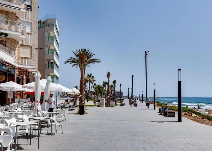 3 Bedroom 2 Bathroom 500 Meters From The In Apartament *