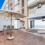 3 Bedroom 2 Bathroom 500 Meters From The In