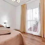 3 Bedroom 2 Bathroom 500 Meters From The In * Торевьиа