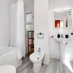 3 Bedroom 2 Bathroom 500 Meters From The In Апартаменты