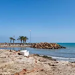 3 Bedroom 2 Bathroom 500 Meters From The In *