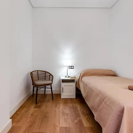 Apartamento 3 Bedroom 2 Bathroom 500 Meters From The In *