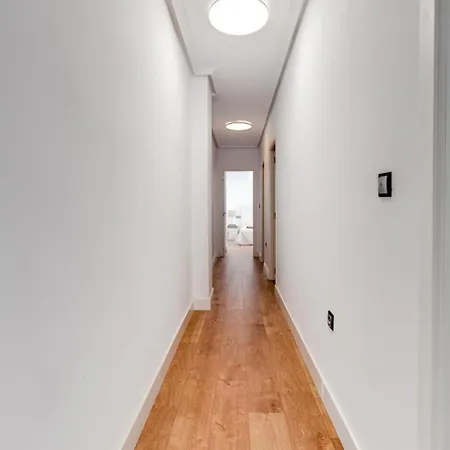 3 Bedroom 2 Bathroom 500 Meters From The In