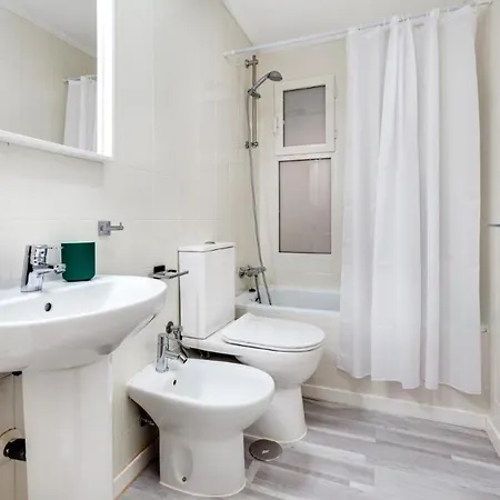 3 Bedroom 2 Bathroom 500 Meters From The In *