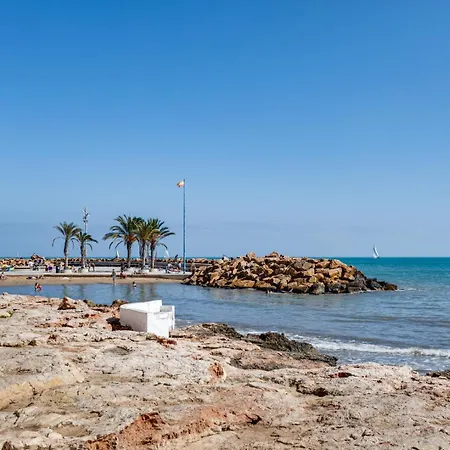 3 Bedroom 2 Bathroom 500 Meters From The In *