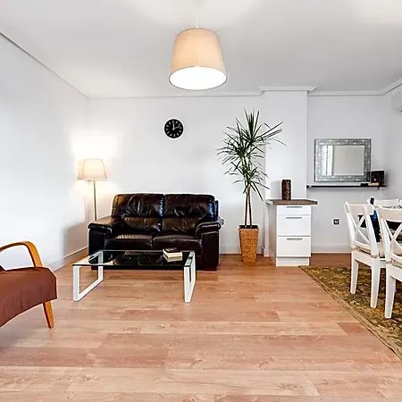 Apartamento 3 Bedroom 2 Bathroom 500 Meters From The In