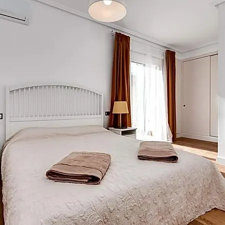 3 Bedroom 2 Bathroom 500 Meters From The In
