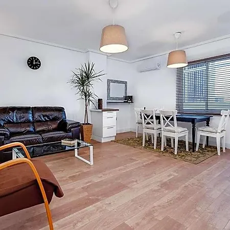 3 Bedroom 2 Bathroom 500 Meters From The In Apartamento *