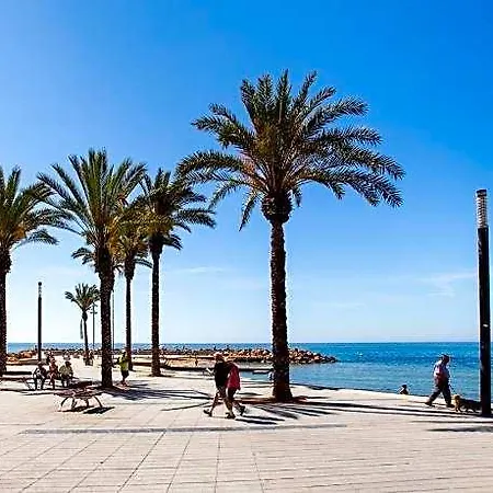 3 Bedroom 2 Bathroom 500 Meters From The In Torrevieja