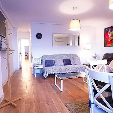3 Bedroom 2 Bathroom 500 Meters From The In