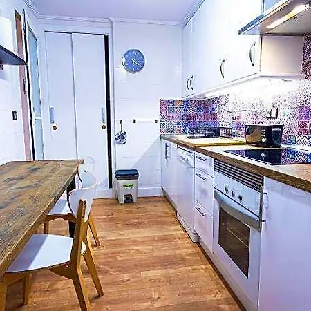 3 Bedroom 2 Bathroom 500 Meters From The In Torrevieja
