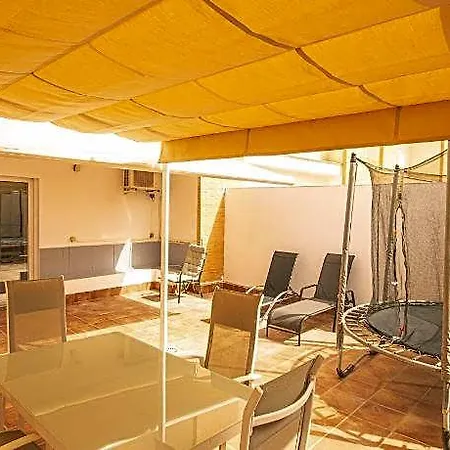 3 Bedroom 2 Bathroom 500 Meters From The In Torrevieja