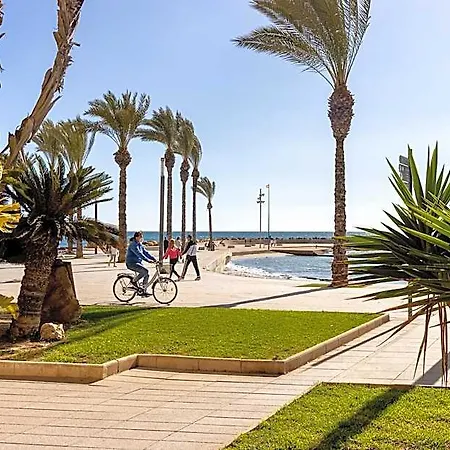 3 Bedroom 2 Bathroom 500 Meters From The In Apartamento