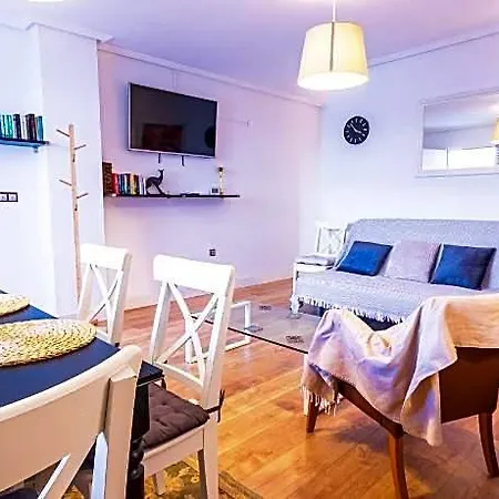 3 Bedroom 2 Bathroom 500 Meters From The In