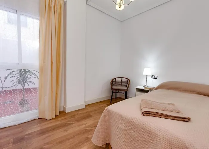 Appartement 3 Bedroom 2 Bathroom 500 Meters From The In Torrevieja