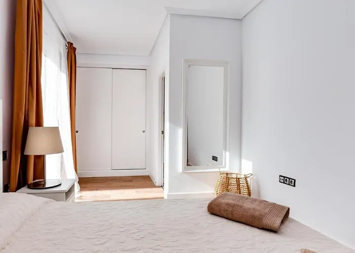 Appartement 3 Bedroom 2 Bathroom 500 Meters From The In Torrevieja