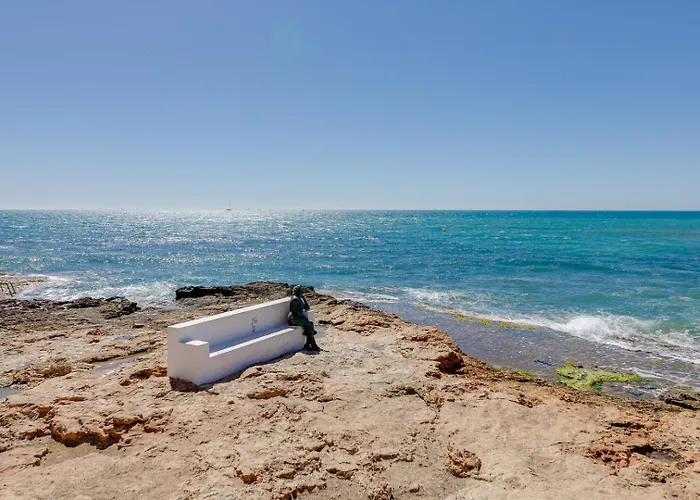 3 Bedroom 2 Bathroom 500 Meters From The In Appartement Torrevieja